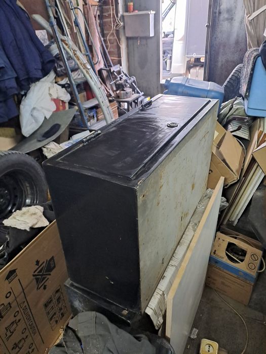 Продам инструментальные ящики