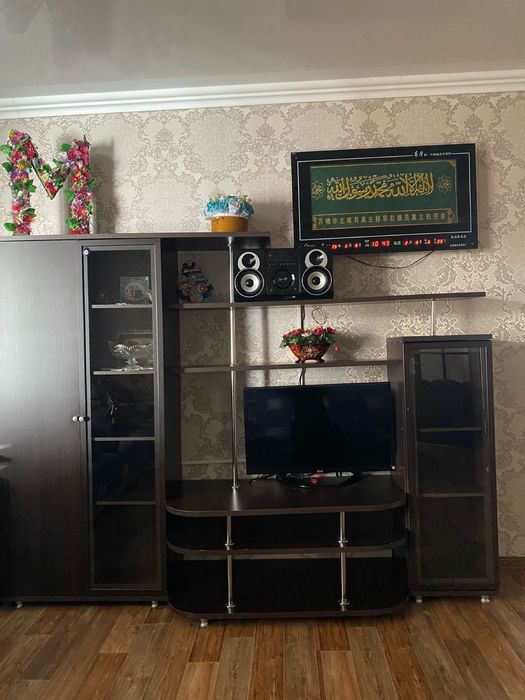 Продам сервант в хорошем состоянии