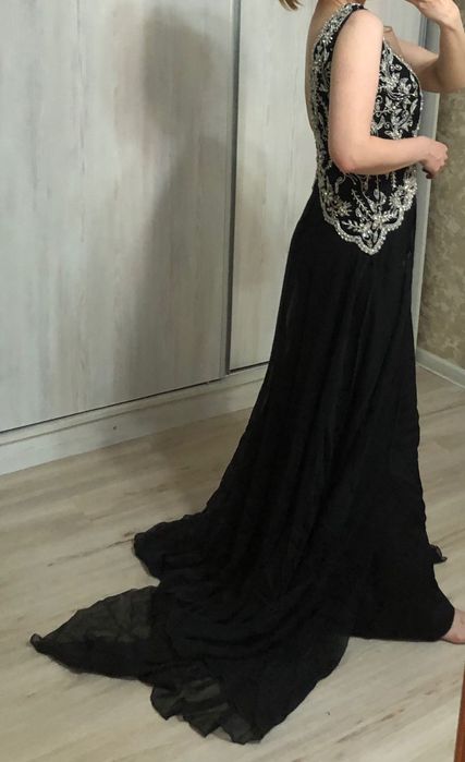 Продаются платья