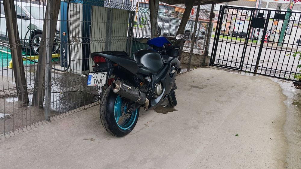 Honda cbr 600 f4i