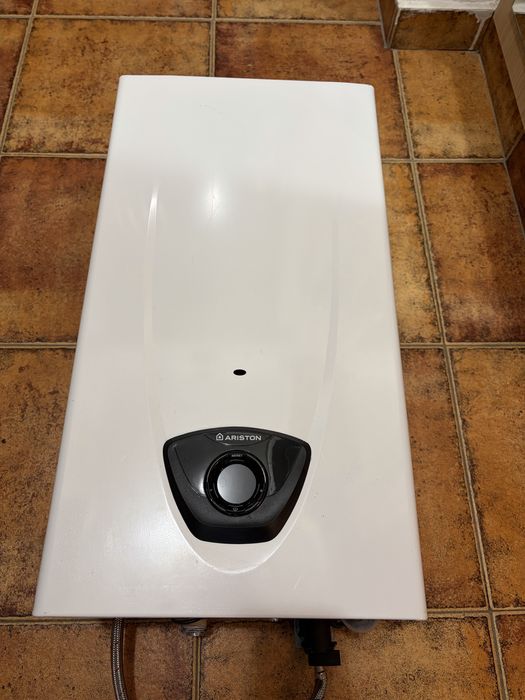 Instant Ariston Fast Evo X