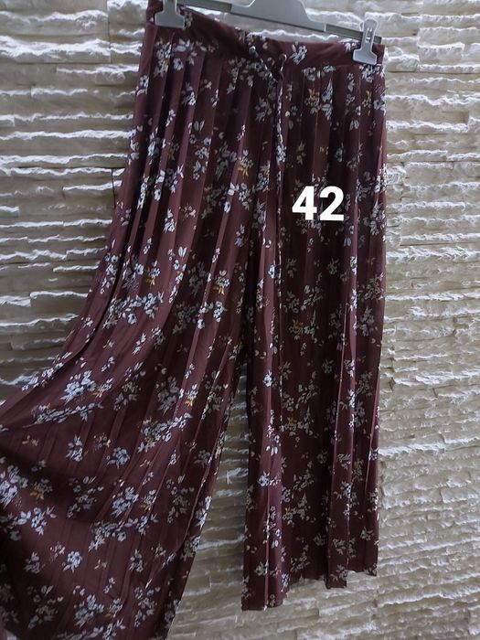 Bluze, pantaloni, fuste