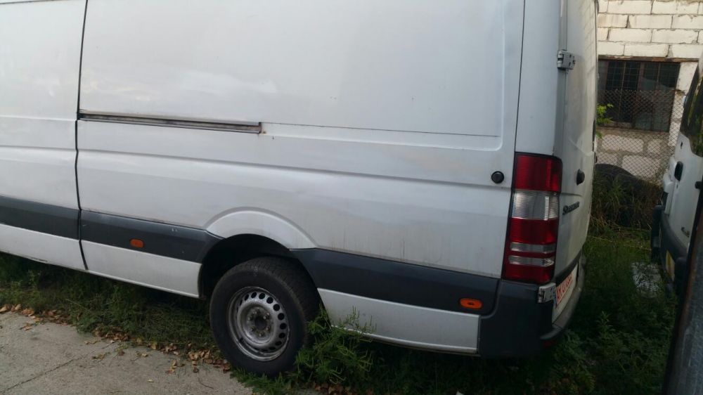 Dezmembrez Mercedes Sprinter 515 , 511 , 313 , 311 , 513, motor de 214