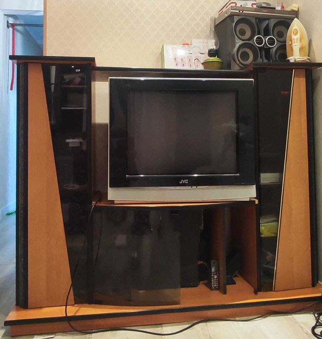Отдам даром Тумба под ТВ