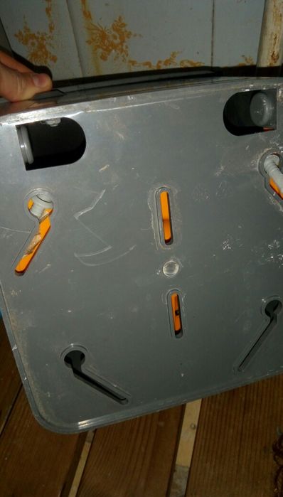 Диспенсер для туалетной бумаги Кентау