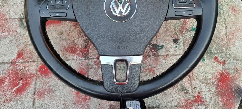 Volan piele cu padele si comenzi volan,airbag  VW Golf 6,Passat,CC,Tou