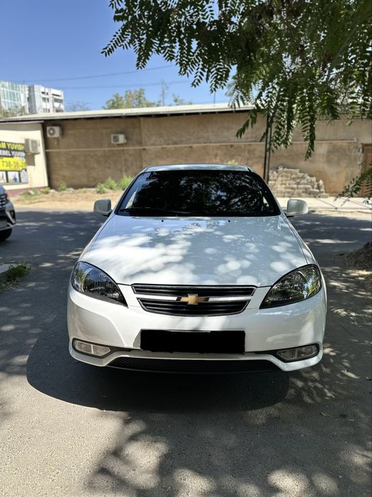 Продается Gentra 3-pozitsiya avtomat lyukli