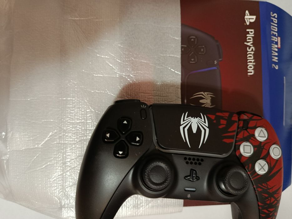 Controller PLAYSTATION 5 SPIDERMAN 2  ideal pt cadou