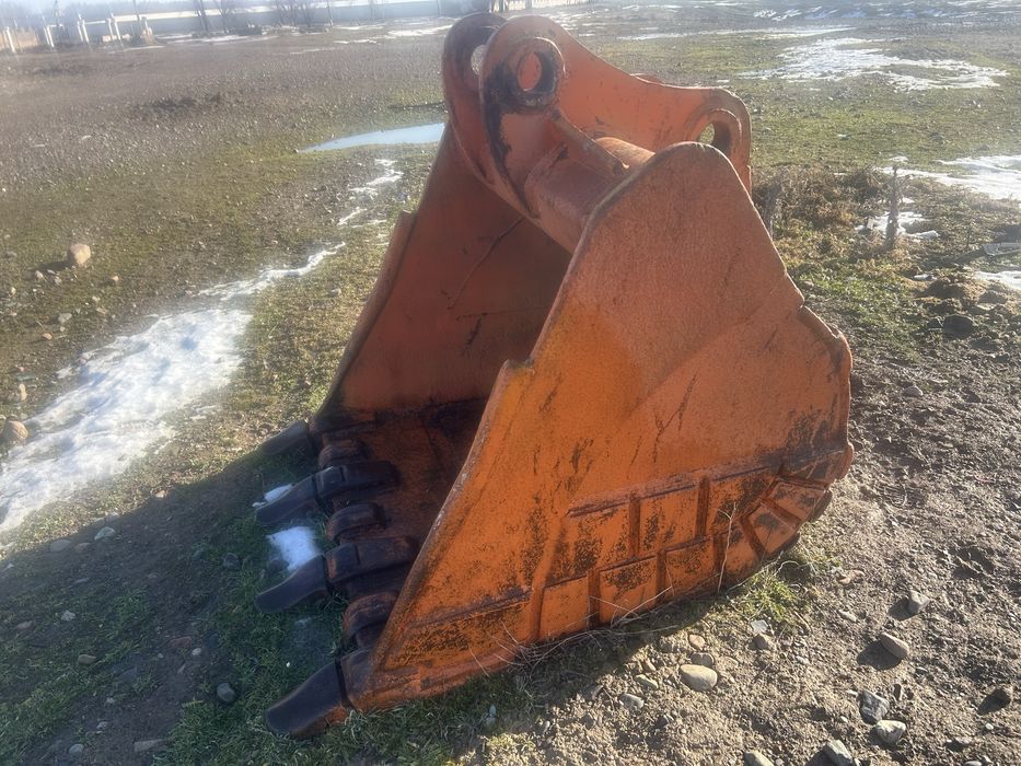 Ковш эксковатора Dossan