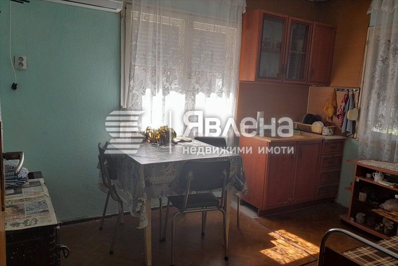 Продава се Къща в с. Войводиново, Област Пловдив - 248 кв.м за 1130 €/кв.м - Снимка #8