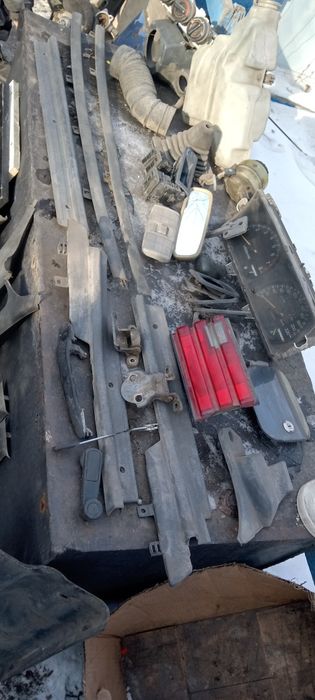 Запчасти Митсубиси Галант Е33