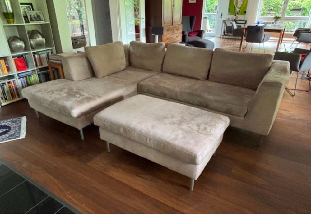 Диван .         .