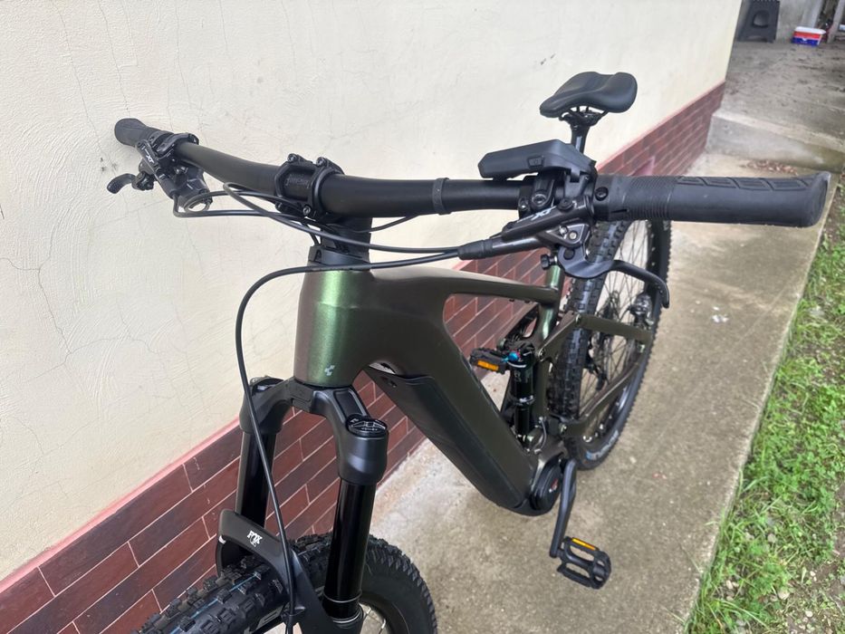 Bicicleta electrica 29 Cube Stereo  Hibryd  ONE 44  EXC Bosch 800 gen5