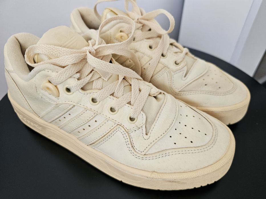 Tenesi adidas 38