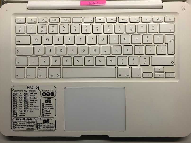 Лаптоп APPLE MacBook A1342 в много добро състояние, SSD, има Windows7