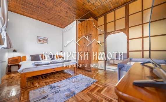 Продава се Къща в с. Хъневци, Област Велико Търново - 360 кв.м за 1857 €/кв.м - Снимка #9