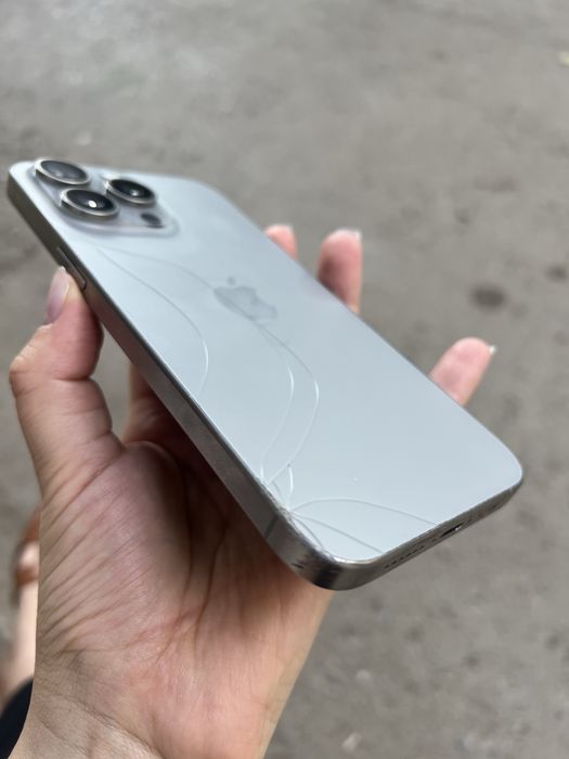 Продам 15 Pro Max