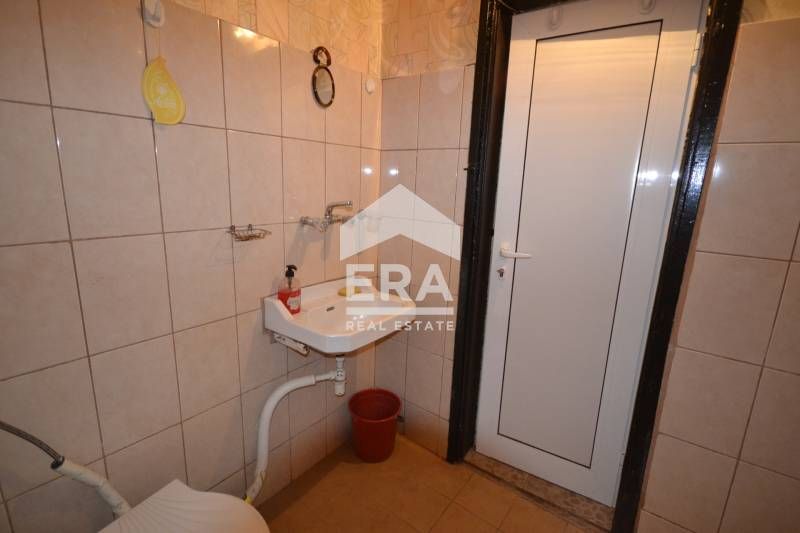 Продава се Едностаен апартамент в Хасково, Център - 32 кв.м за 1355 €/кв.м - Снимка #9