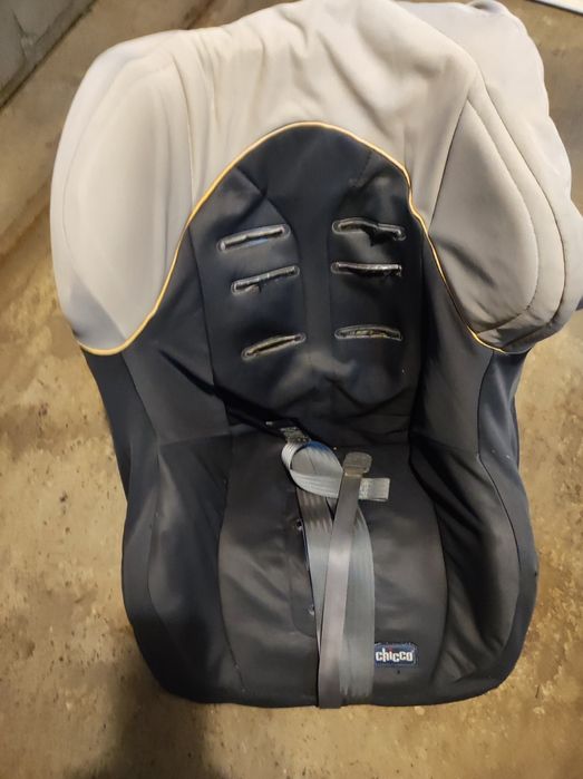 Vand scaun auto pentru copii