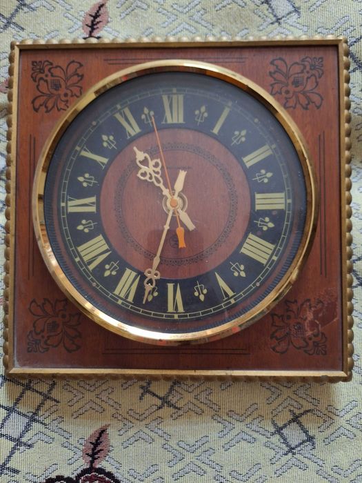 Продаются советские электронные часы Янтарь