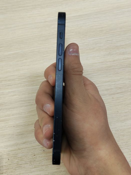 iPhone 12 128 гигабайт