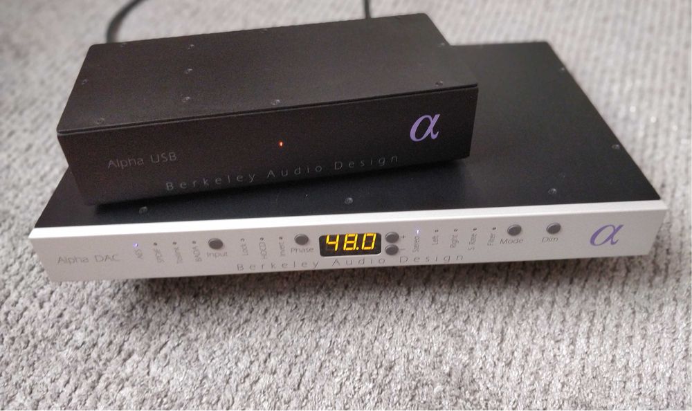 Berkeley Audio Design Alpha DAC + USB Transport Converter (Комплект)