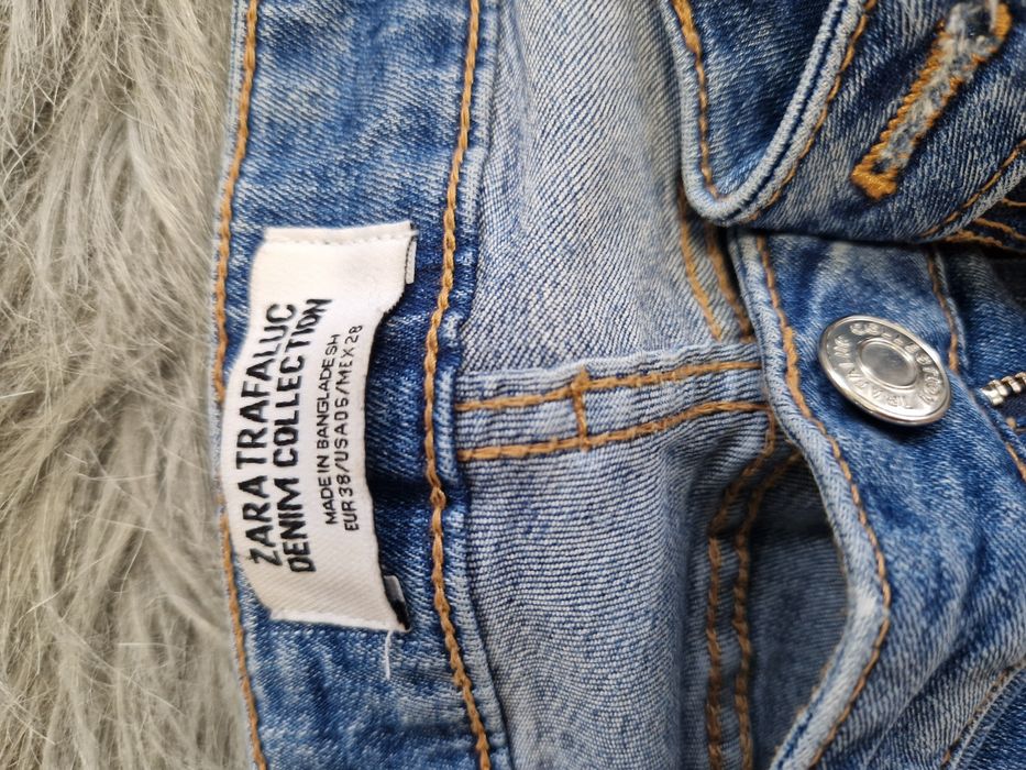 Blugi zara marimea 28