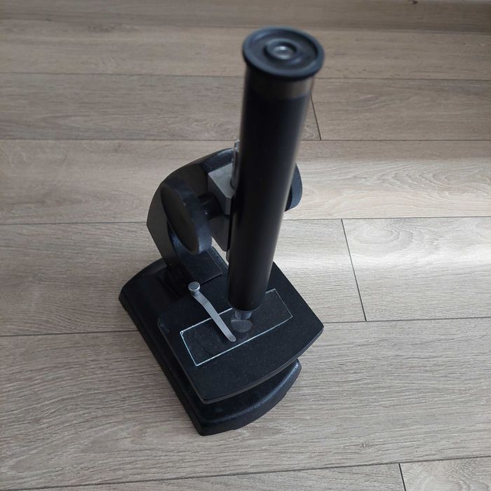 Стар микроскоп УШМ-1