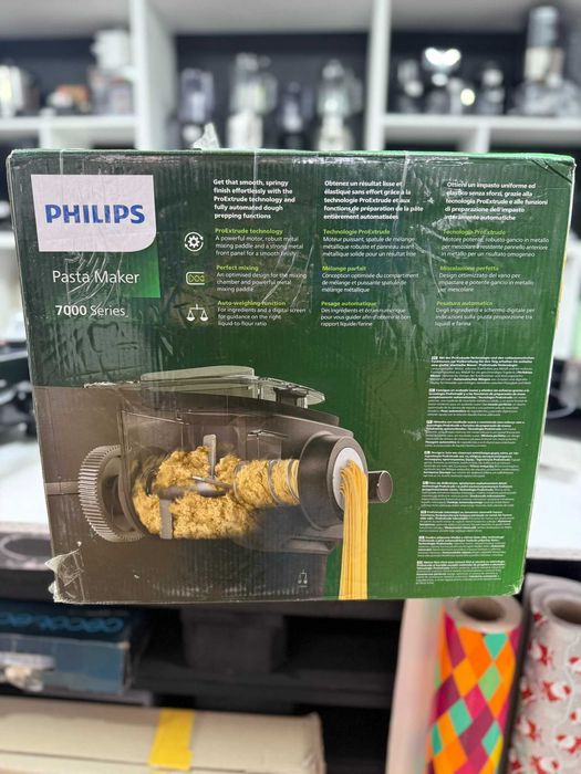 (RESIGILAT) Aparat de facut paste Philips 7000 series