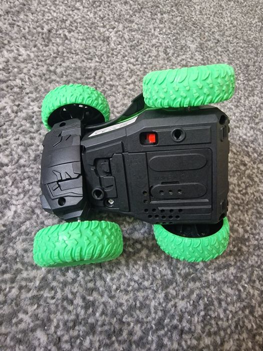 Кола със звук и светлини