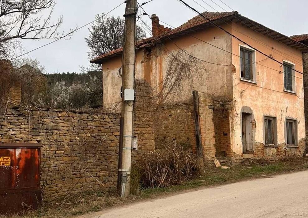 Продава се Къща в с. Гостилица, Област Габрово - 208 кв.м за 62 €/кв.м - Снимка #1