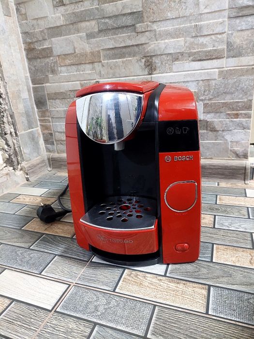 Кафе машина с капсули Bosch Tassimo Joy TAS42502 1.4l филтър Brita1300