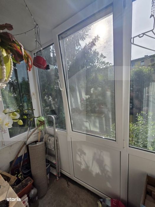 Apartament luminos cu 2 camere, etaj intermediar