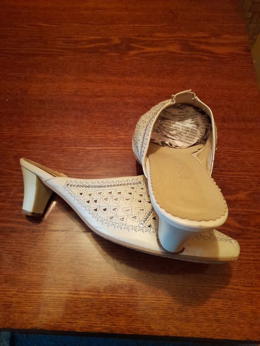 Продам босоножки 41-42р-р