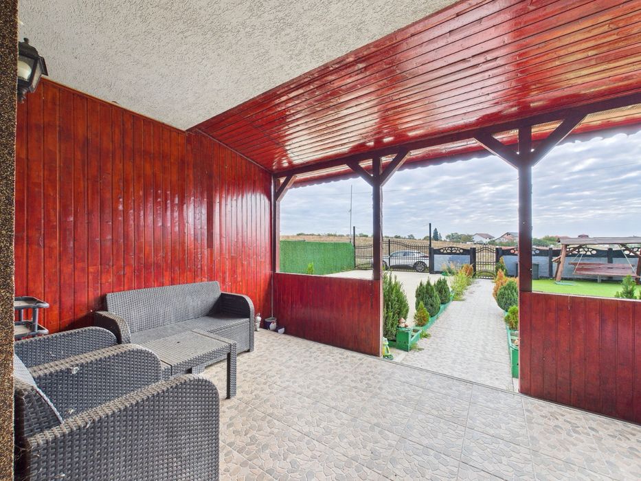 Vila 6 camere de vanzare