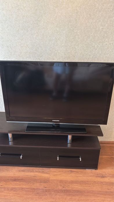 Телевизор samsung