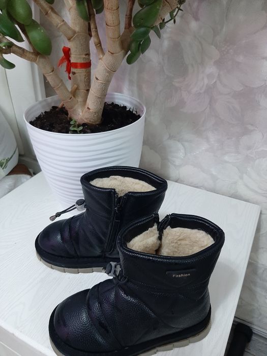 Зимние сапоги на замке