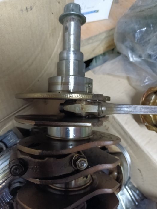 Коленвал Субару ej2.5