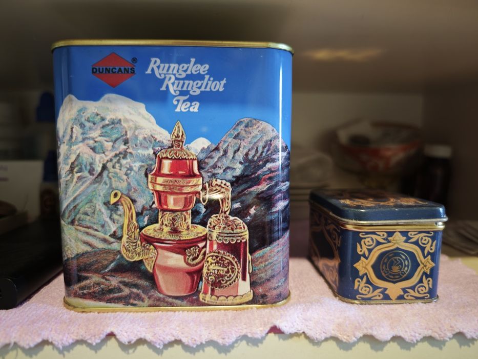 Раритет ,коробки жестяные от чая СССР,, продам только парой