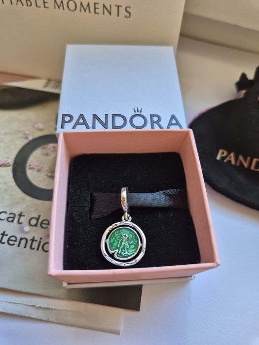 Charmuri Stranger Thongs Demogorgonul RUN Cub Argint S925