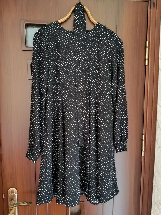 Платье женское..