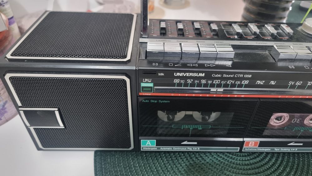 Boombox radio casetofon Universum  CTR-1358 Impecabil !