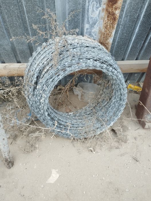 Колючий проволока