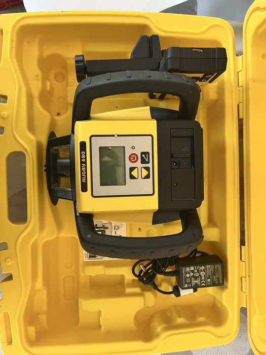 Leica Rugby 680 laser de exterior cu panta dubla cu receptor incarcator si geanta transport milwaukee hilti dewalt bosch trimit in tara cu verificare