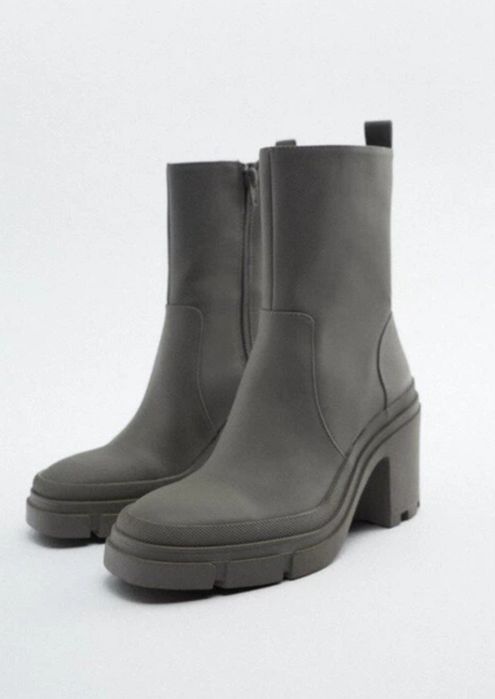 ZARA гумирани боти н.38