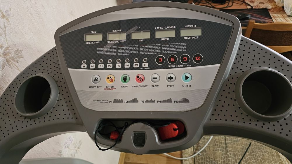 Продам беговую дорожку