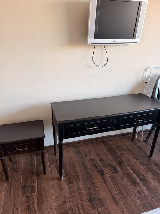 Хотелско оборудване масив/гардероб/врата/легло/шкаф/баня/маси/столове