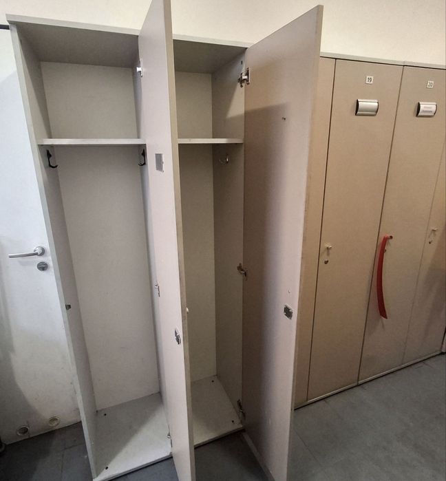 Гардеробчета за офис