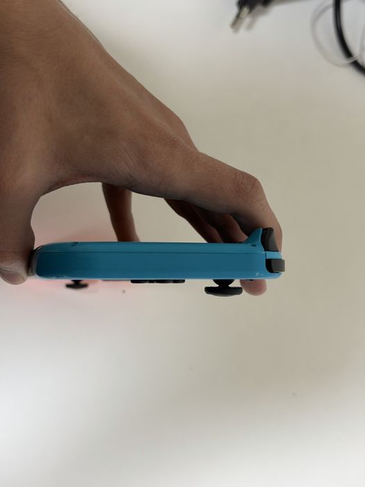 Nintendo Switch V2 полный комплект + игры