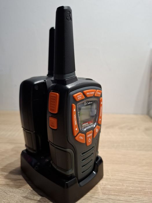 Set statii emisie-receptie COBRA AM855, 16 canale, raza 10km, 2buc